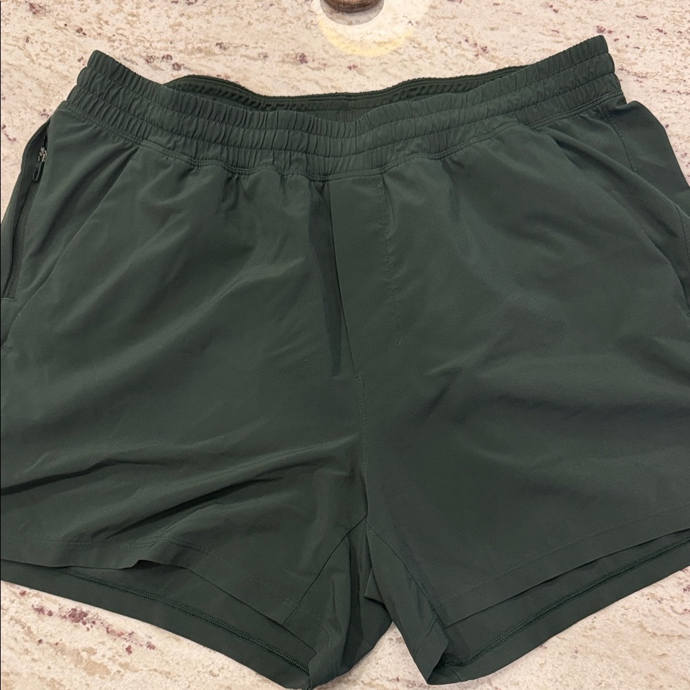 Men's Green Pace Breaker Athletic Shorts